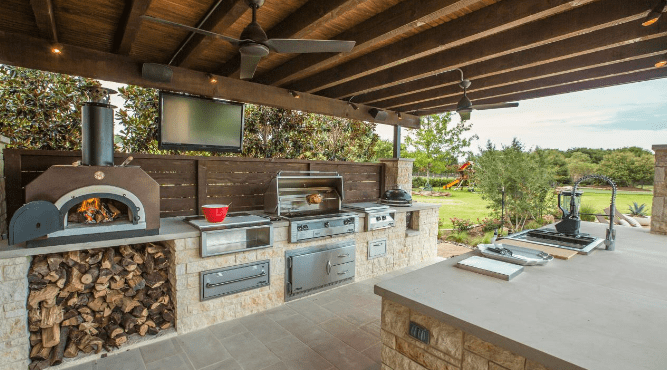 Creating A Luxury Outdoor Grill and Kitchen